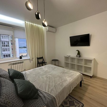 Soborna Apartment 罗夫诺 外观 照片