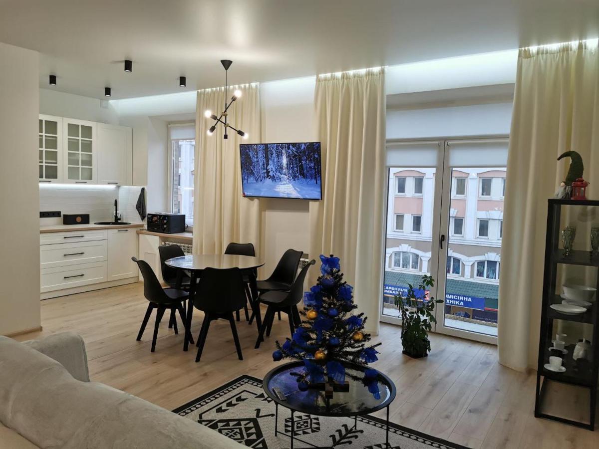 Soborna Apartment 罗夫诺 外观 照片