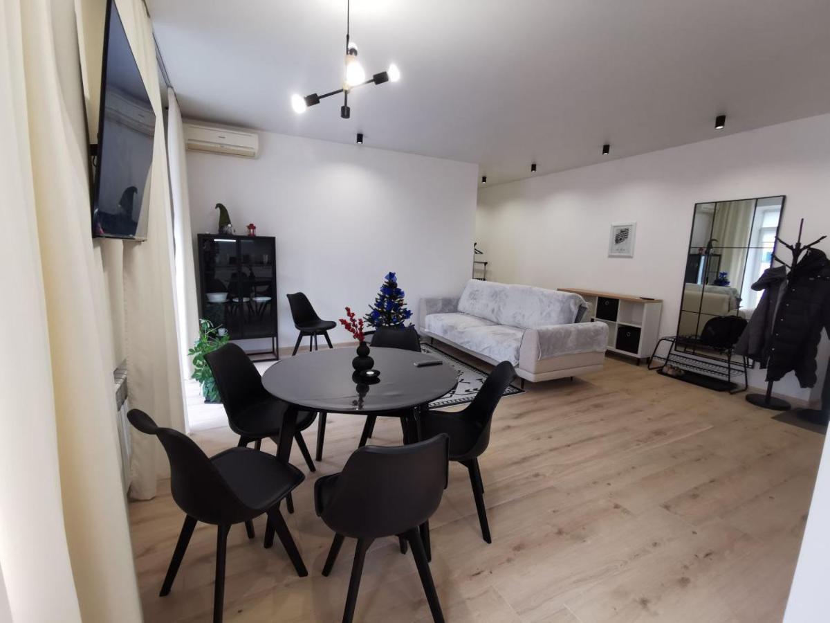 Soborna Apartment 罗夫诺 外观 照片