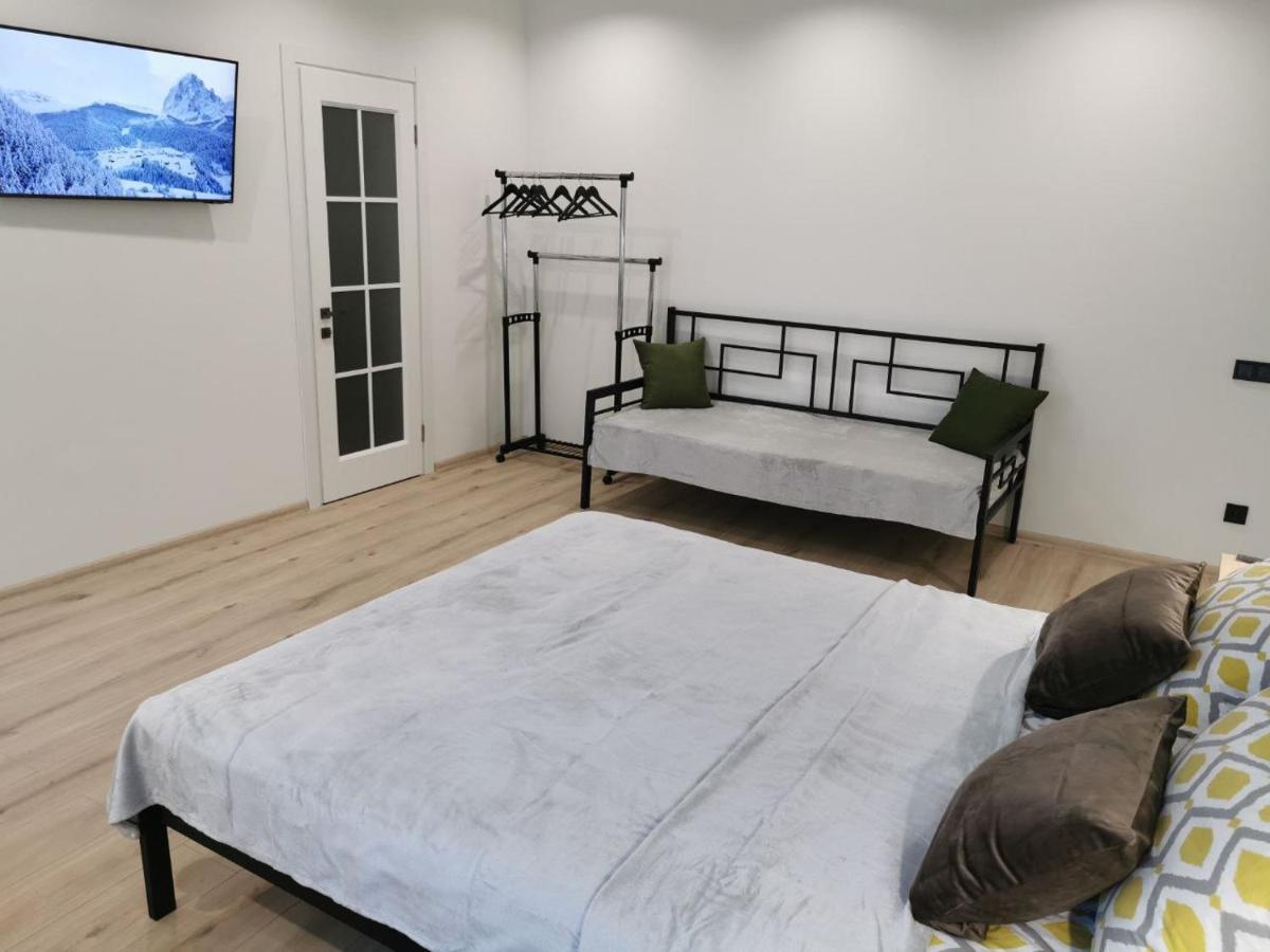 Soborna Apartment 罗夫诺 外观 照片