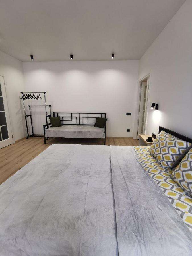Soborna Apartment 罗夫诺 外观 照片