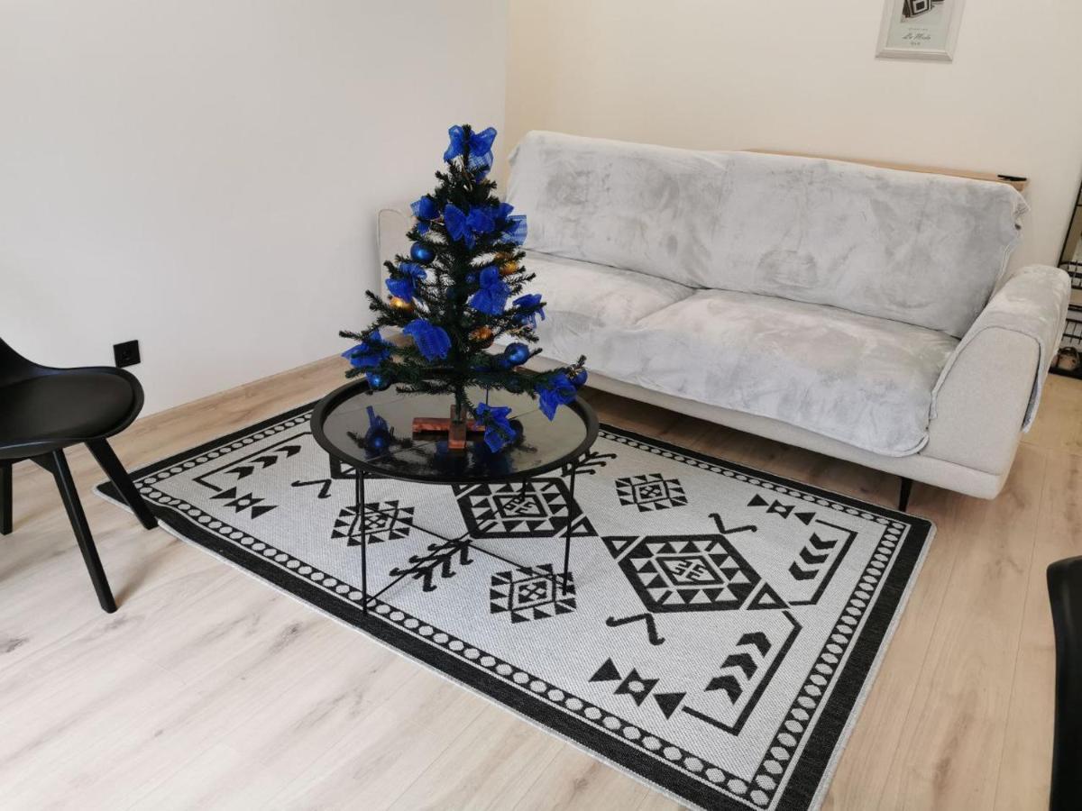 Soborna Apartment 罗夫诺 外观 照片