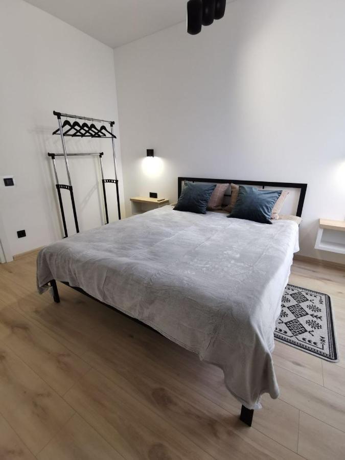 Soborna Apartment 罗夫诺 外观 照片