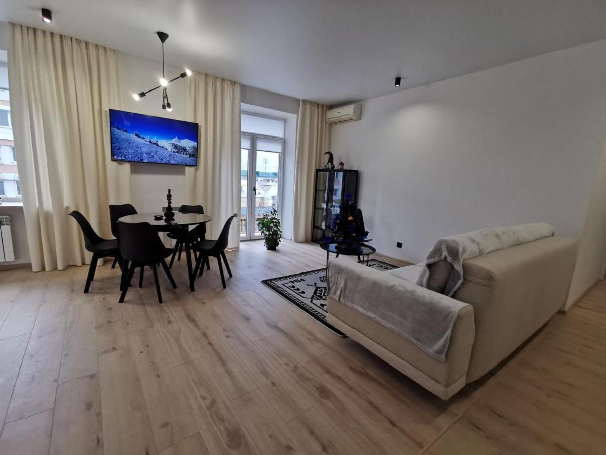 Soborna Apartment 罗夫诺 外观 照片