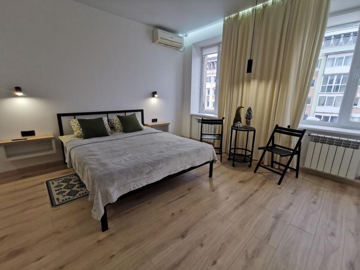 Soborna Apartment 罗夫诺 外观 照片
