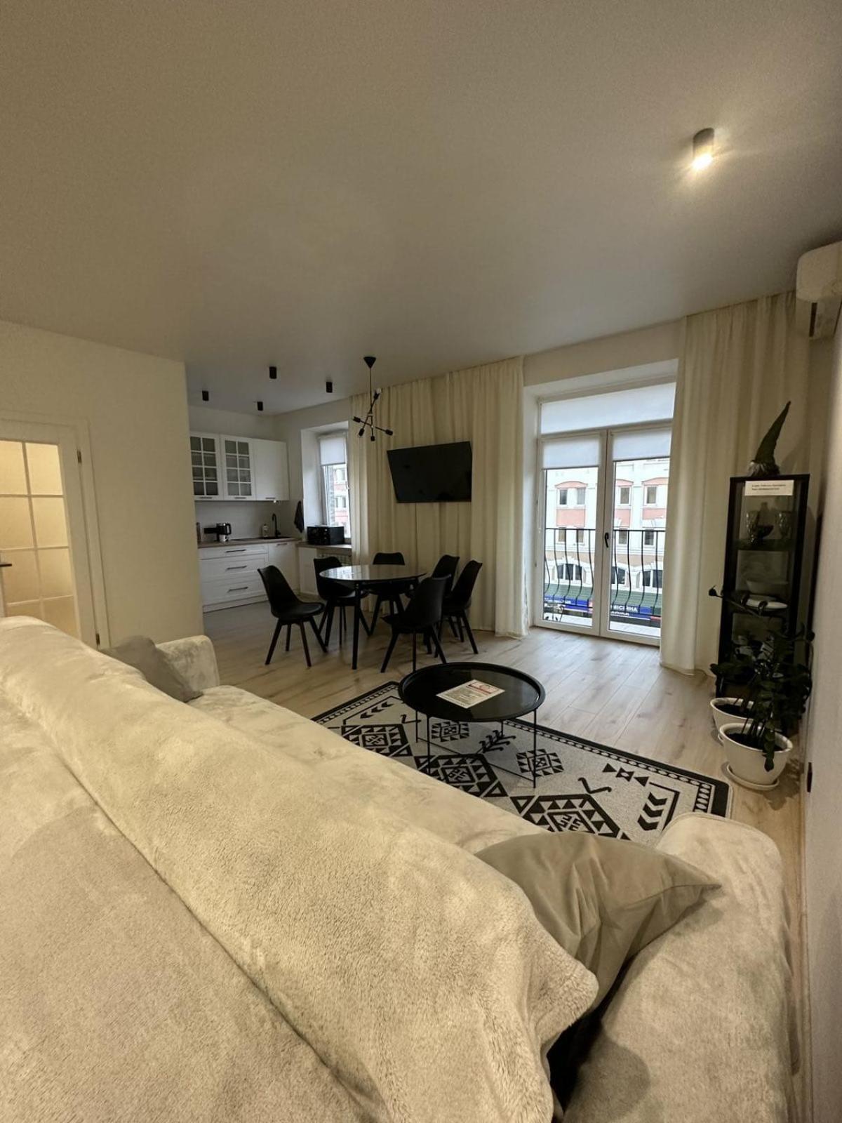 Soborna Apartment 罗夫诺 外观 照片