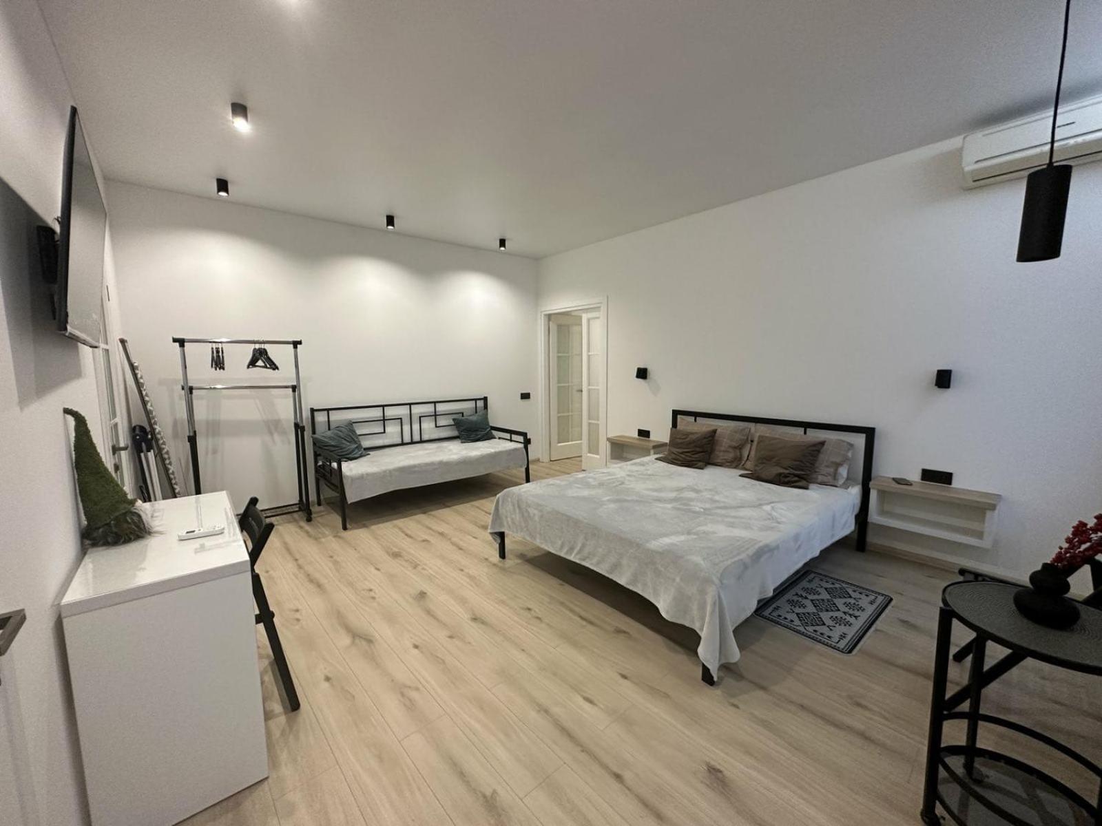 Soborna Apartment 罗夫诺 外观 照片
