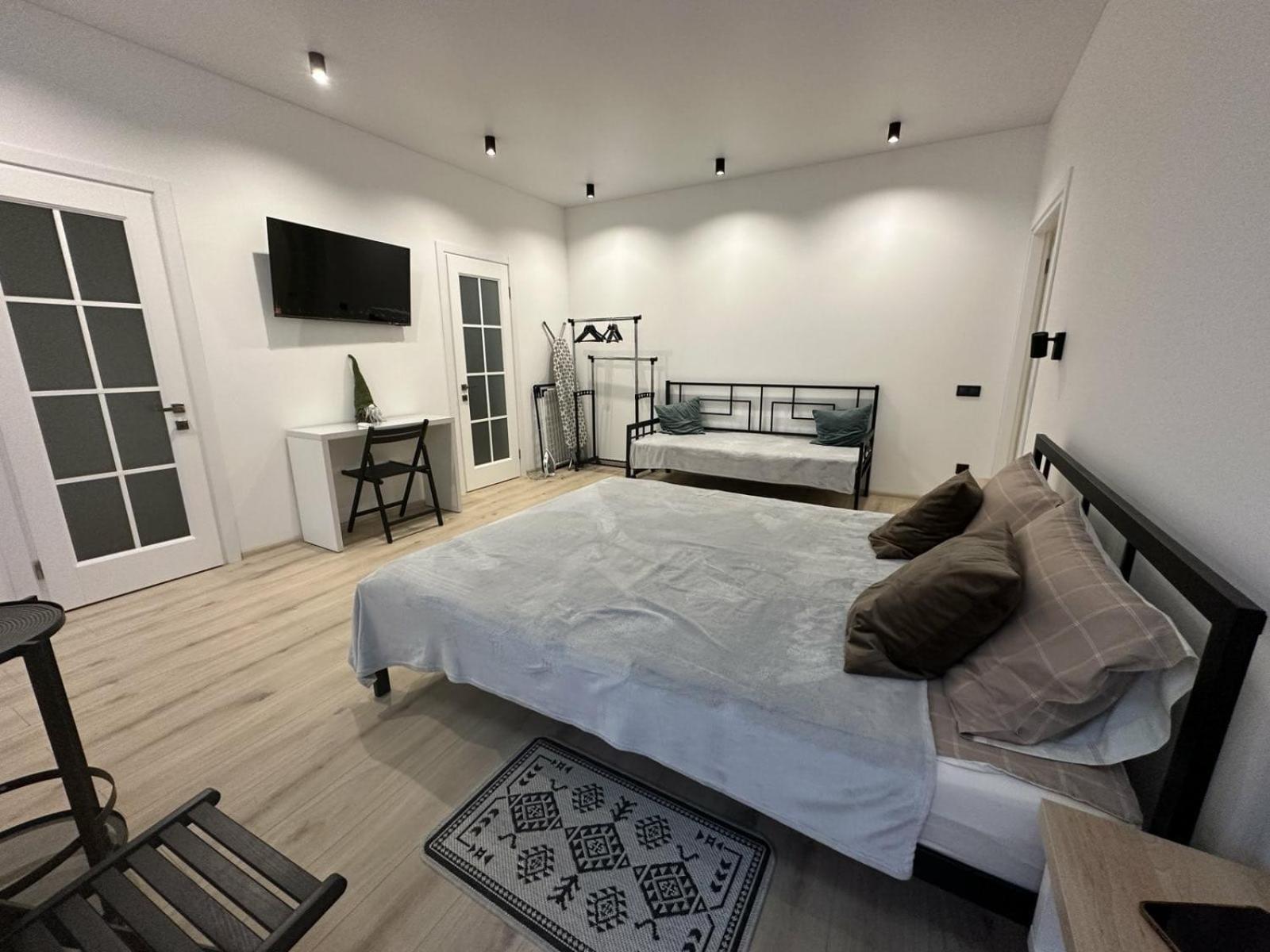 Soborna Apartment 罗夫诺 外观 照片