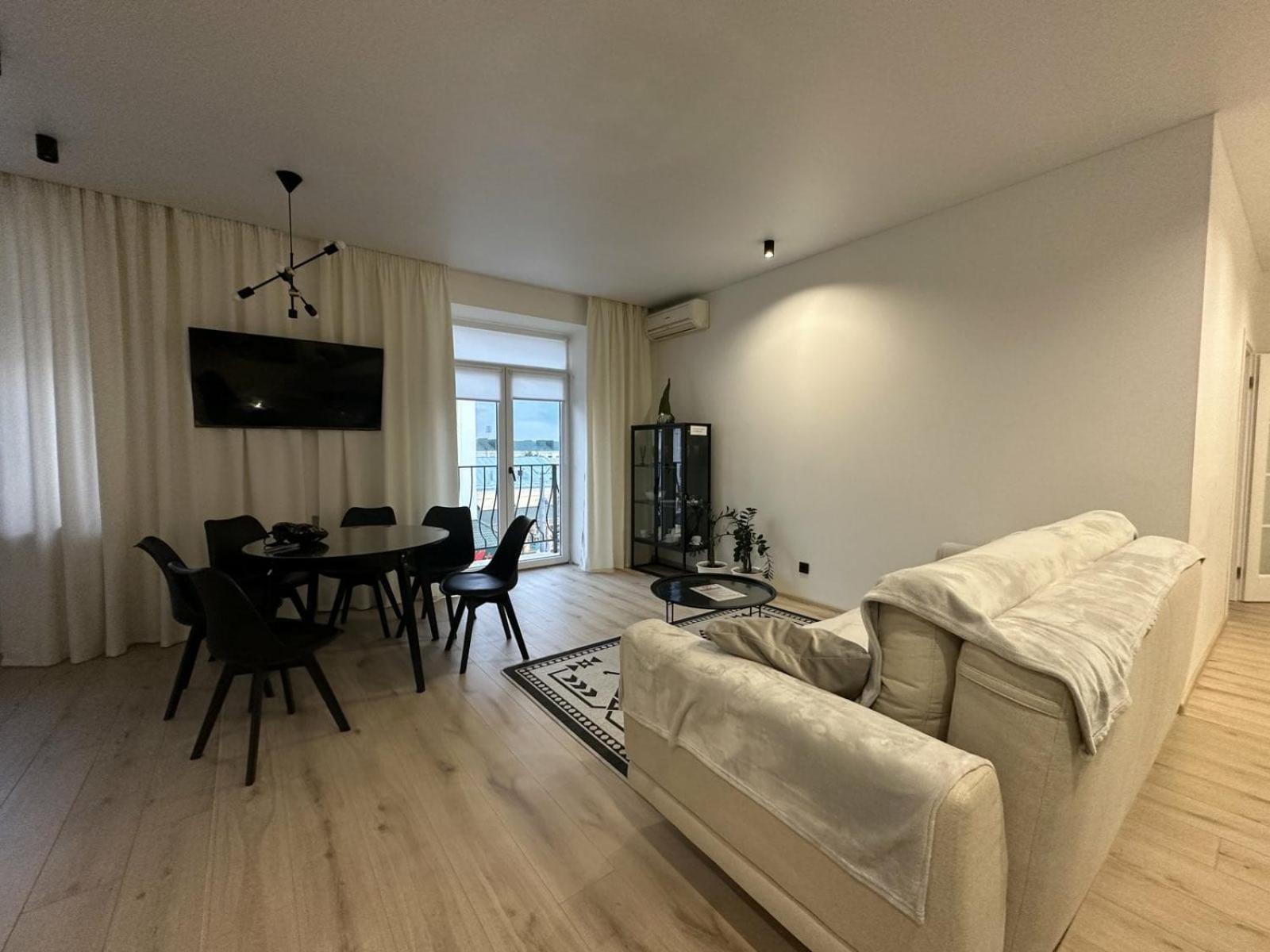 Soborna Apartment 罗夫诺 外观 照片