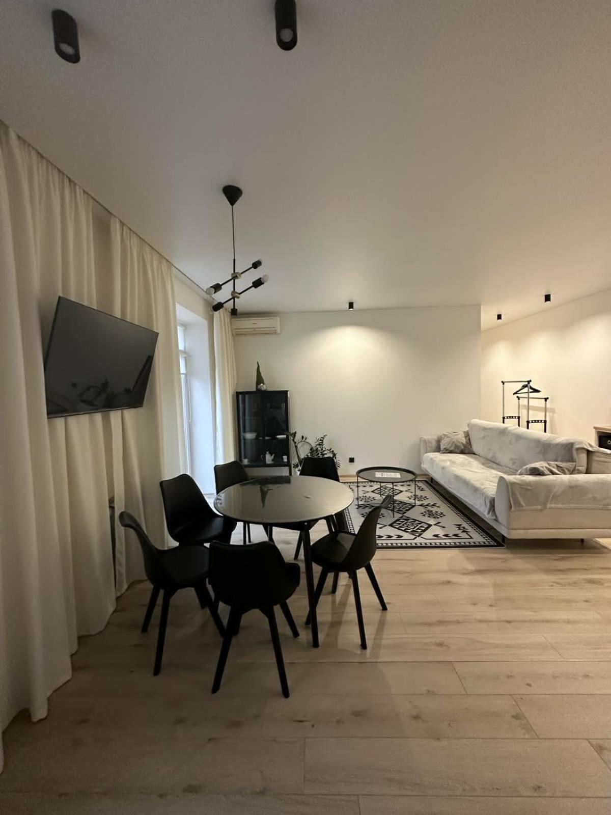 Soborna Apartment 罗夫诺 外观 照片
